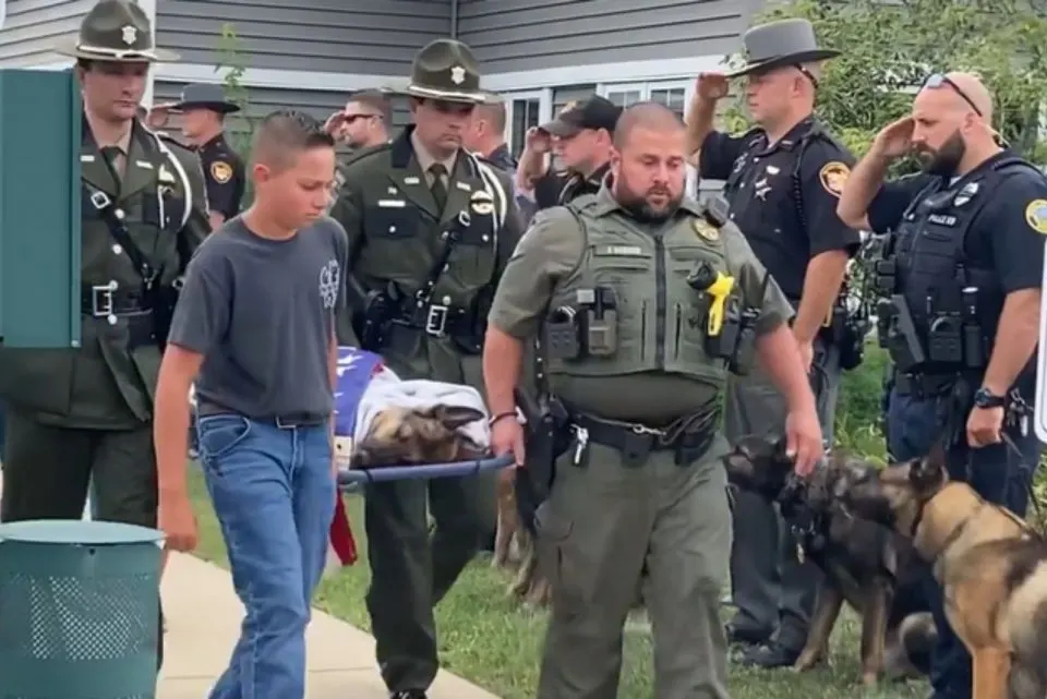 Law-Enforcement-Salutes-K9-Tommy-One-Last-Time-After-Euthanization